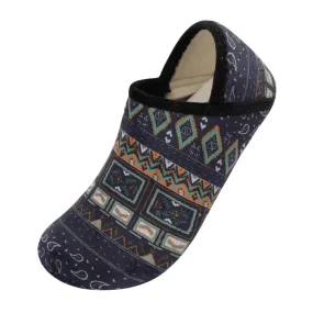Fleece slip on slippers – Stylish and Functional Design