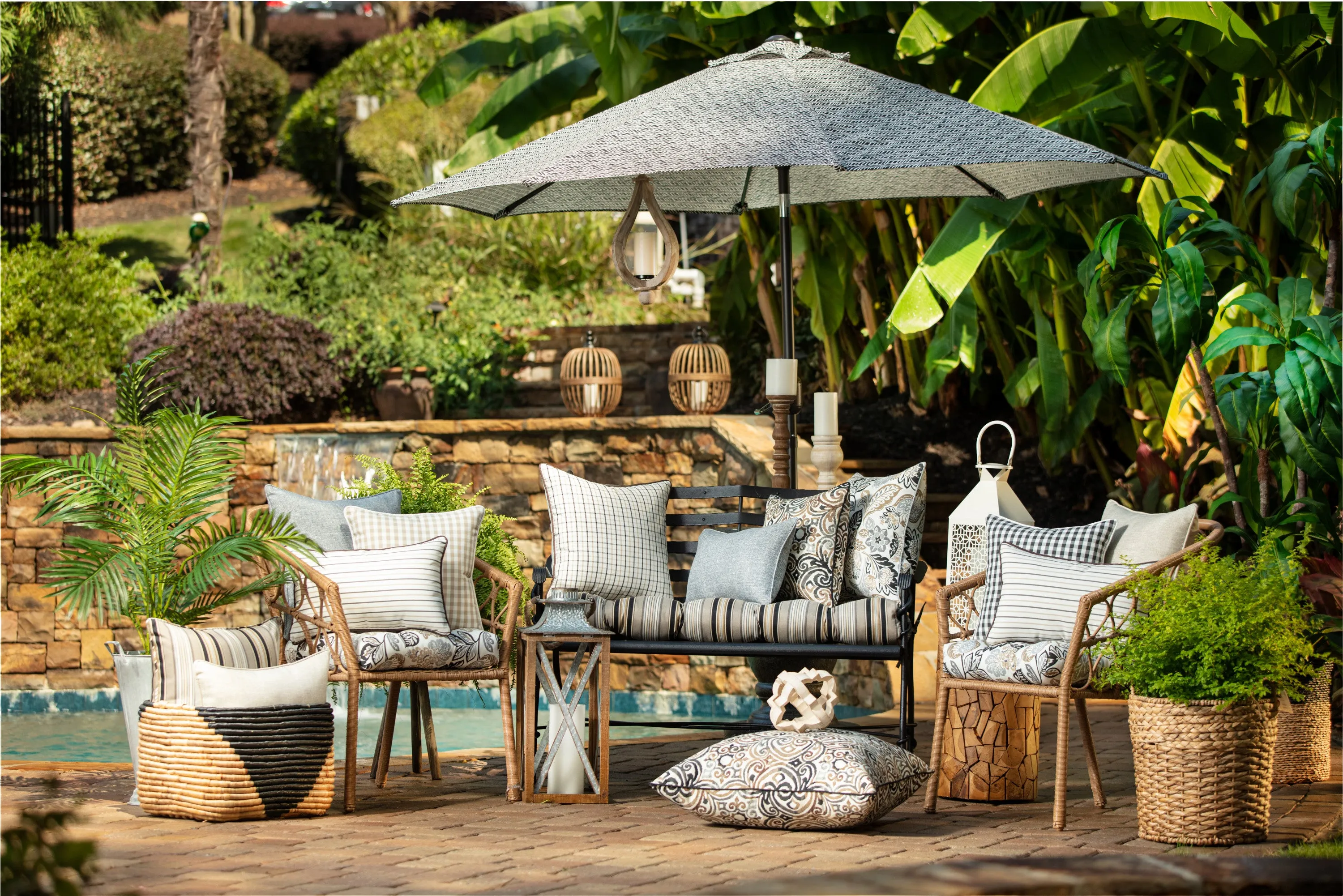 Getaway Stripe Black Wicker Loveseat Cushion