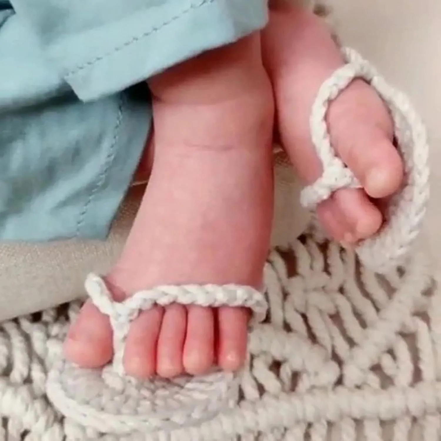 Handmade Crochet Baby Girl Sandals Flip Flops Booties Shoes Cute Knitted Slippers Photo Slides for Newborn Infant