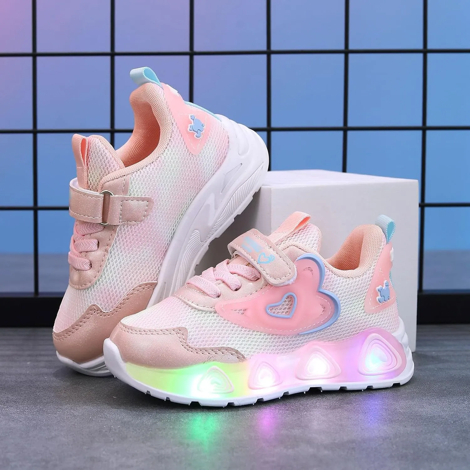 Sneakers for Girls Mesh Breathable LED Light Up Flashing Boys Girls Lightweight Adorable Running Sneakers Little Kid
