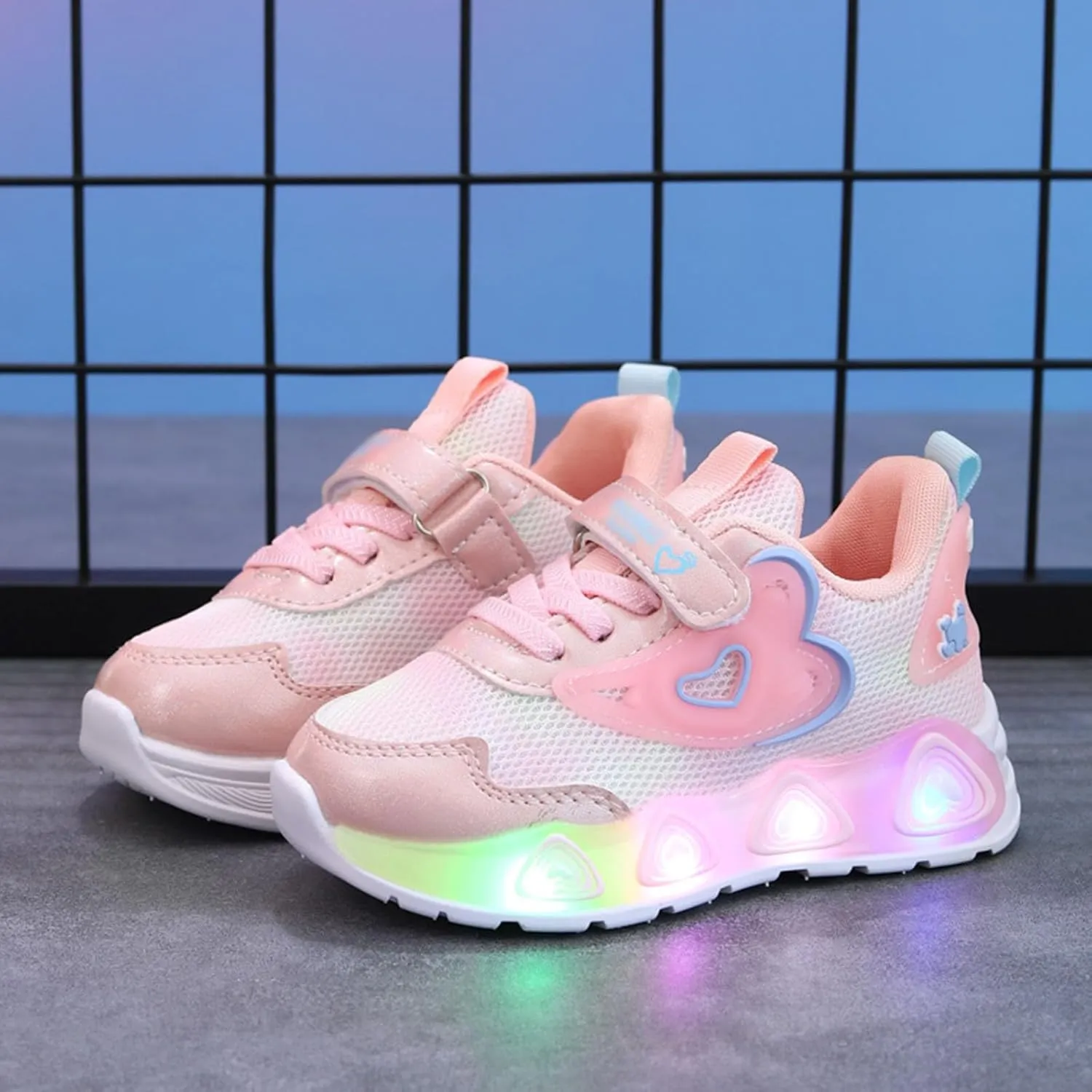 Sneakers for Girls Mesh Breathable LED Light Up Flashing Boys Girls Lightweight Adorable Running Sneakers Little Kid