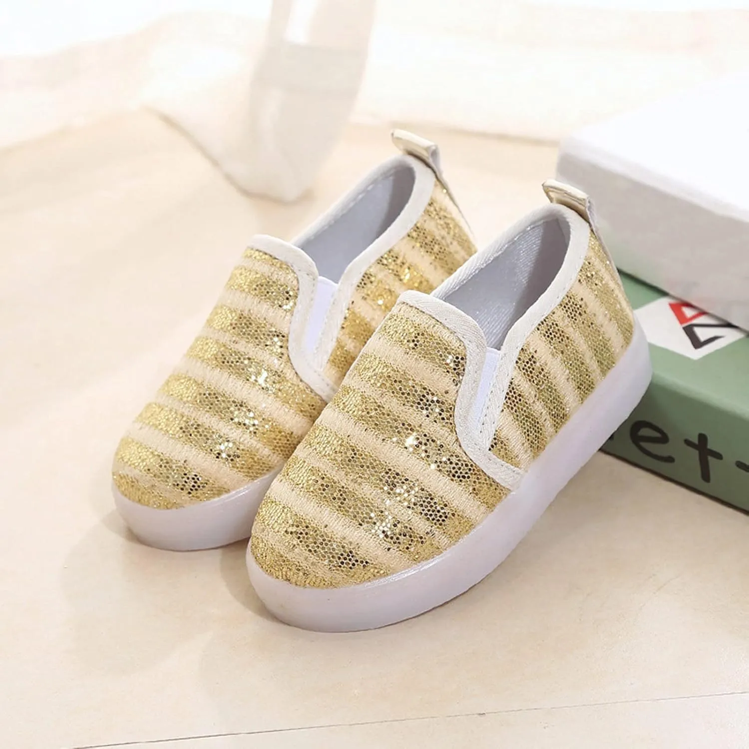 Toddler Light Up Shoes Kids Slip On Canvas Sneakers Walking Shoes Dress Glitter Sequins Shoes for Girls Loafers